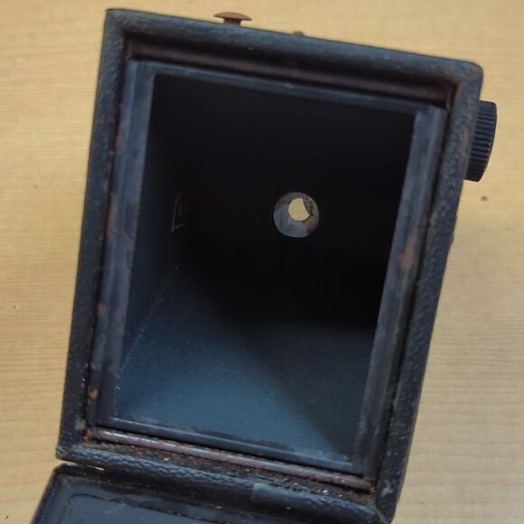 1930s Vintage Ansco Shur-Shot Jr. Box Camera - Picture 9 of 9